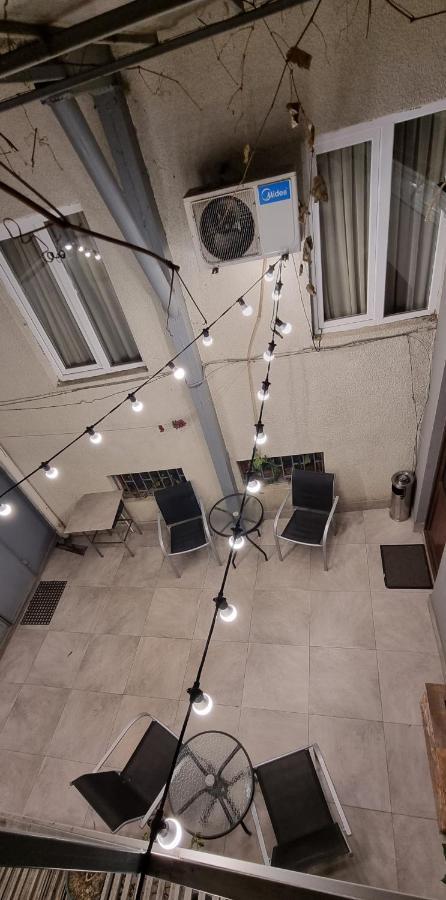 Rustaveli Two Bedroom Apartment With 5 Star Location Tbilisi Exterior photo